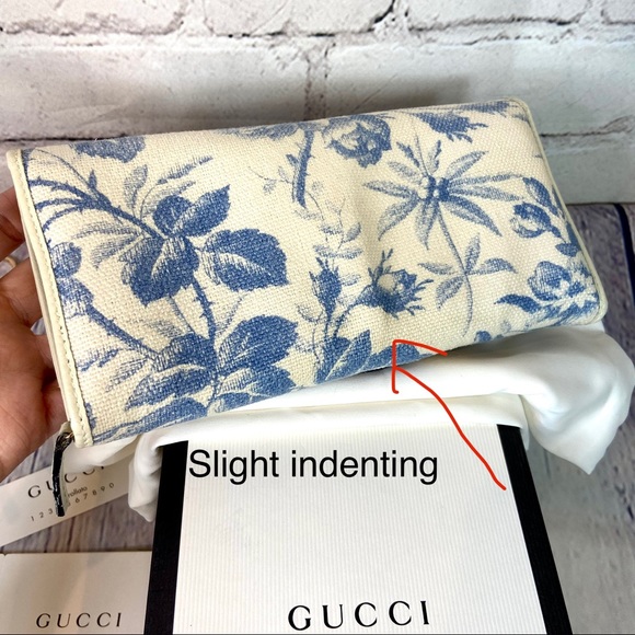 Gucci Marmont blue floral canvas wallet crossbody w/box, dust bag & bag charm - Picture 10 of 16